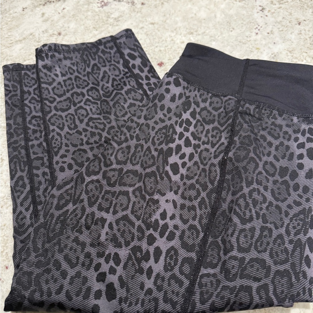 Betsy Johnson Stretch Leopard Leggings – Size L Athleisure